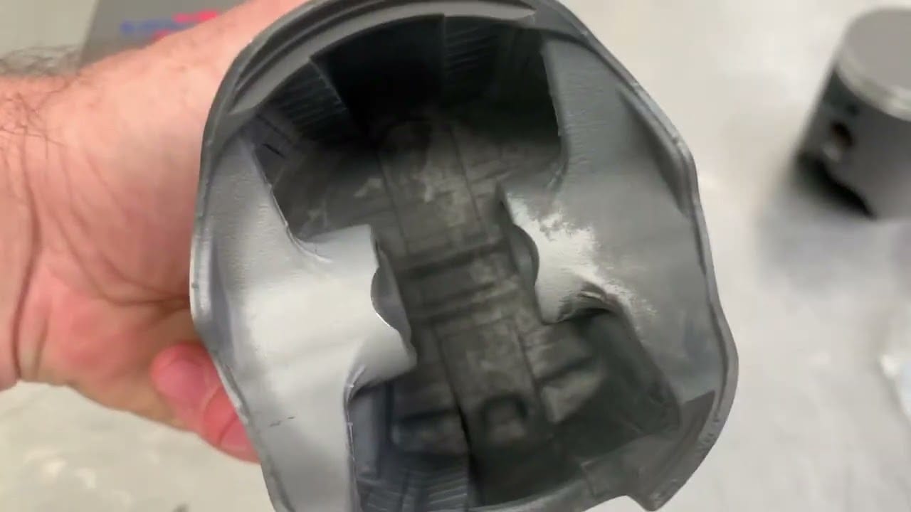 Meteor vs Vertex Piston comparison